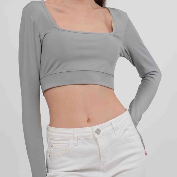 Square-neck Crop Top - Picture 1 of 3